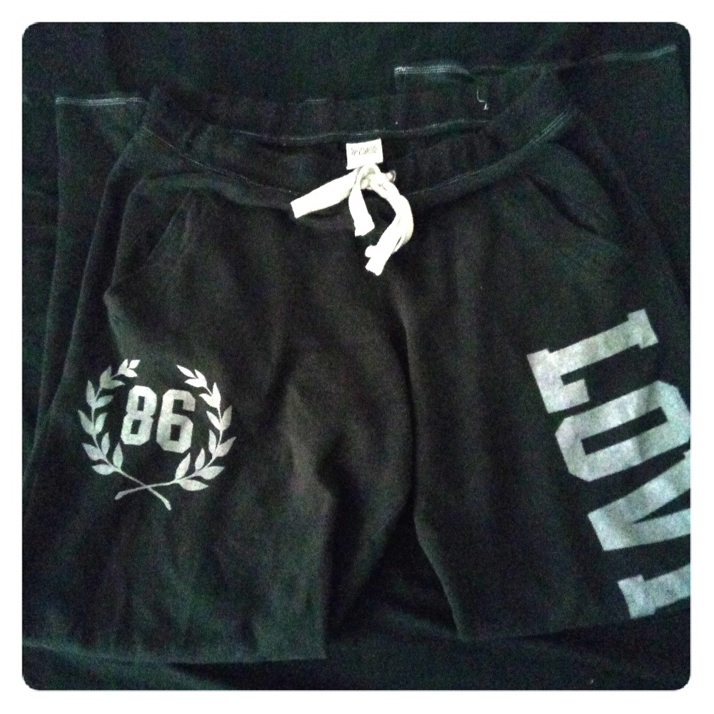 VS Boyfriend Sweats